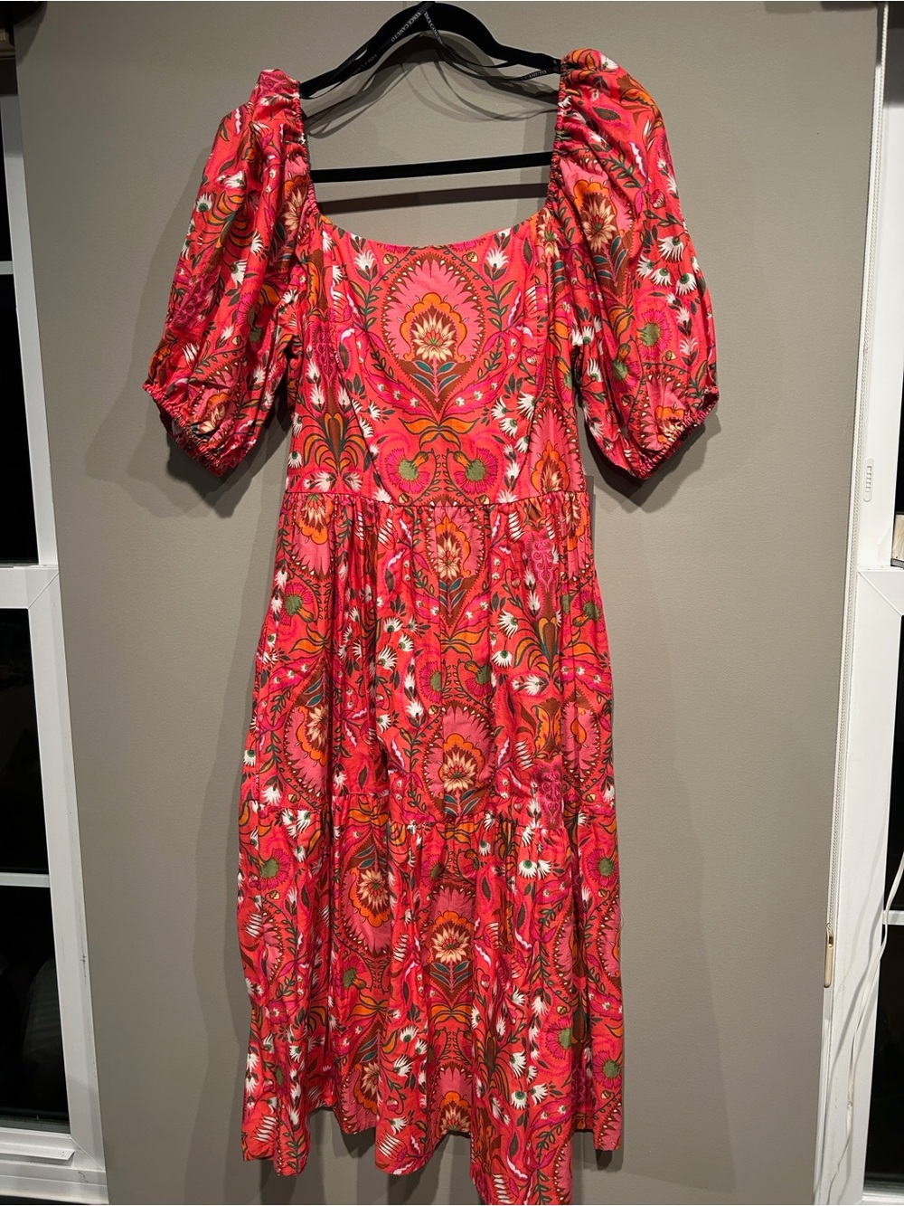 Vince Camuto Pink Floral Puff Sleeve Midi Dress